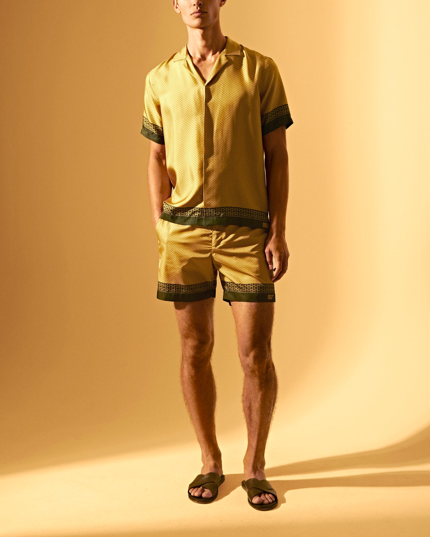 Maitan - Relaxed Fit Capri Collar Gold Bullion '007' Logo Silk Shirt in Gold/Black