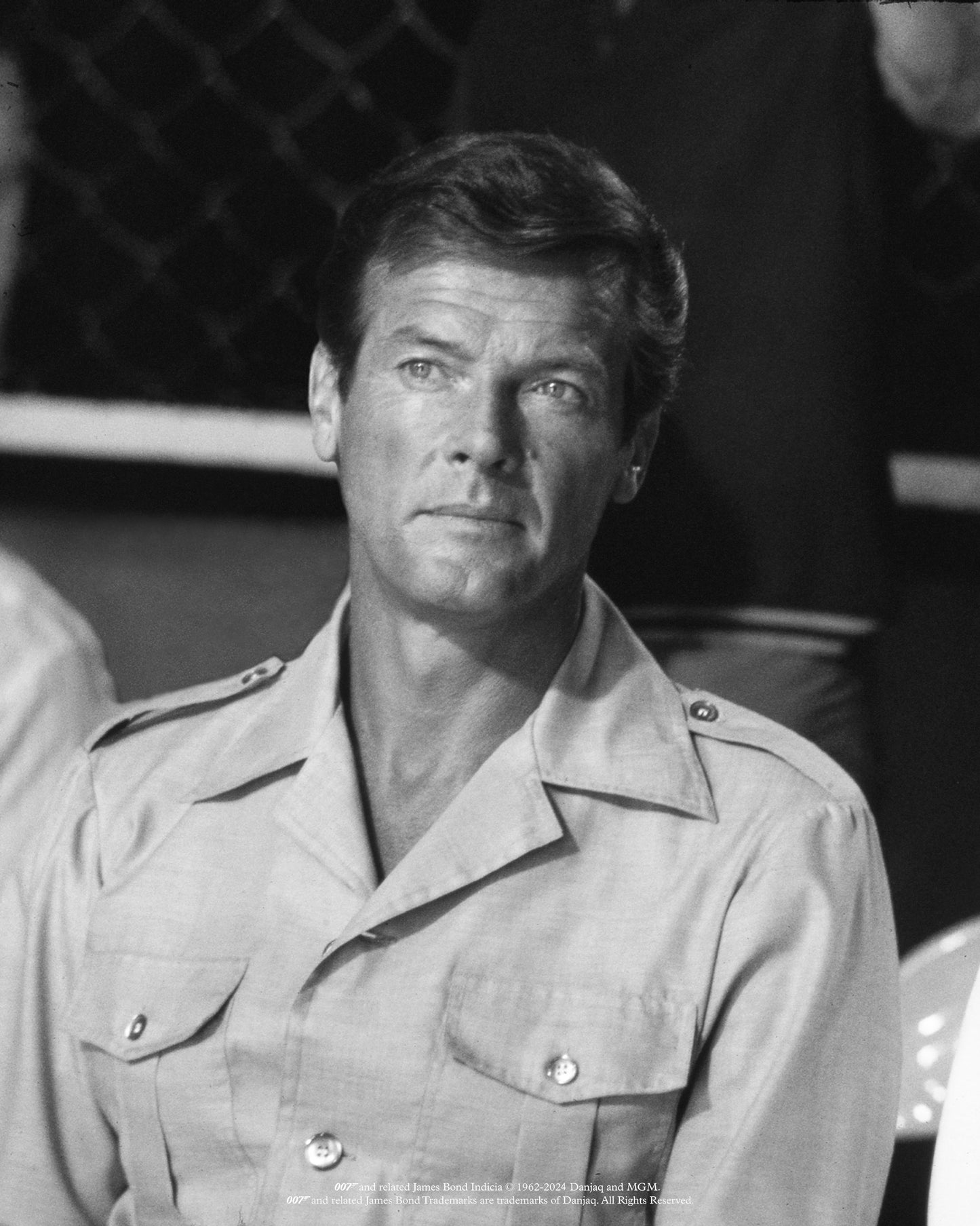 Maitan - Relaxed Fit Capri Collar Long-Sleeve Linen Safari Shirt in Penny Green