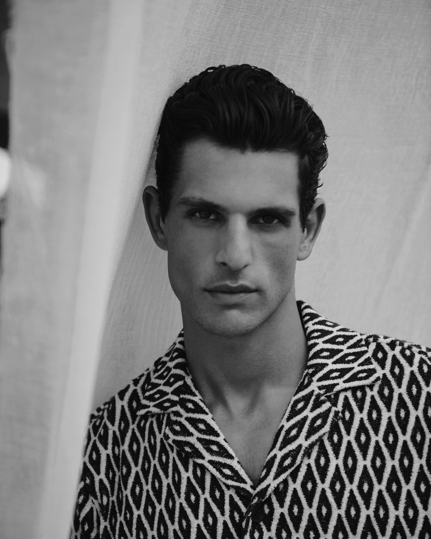 Howell - Relaxed Fit Capri Collar Geometric Jacquard Towelling Shirt in Night Iris