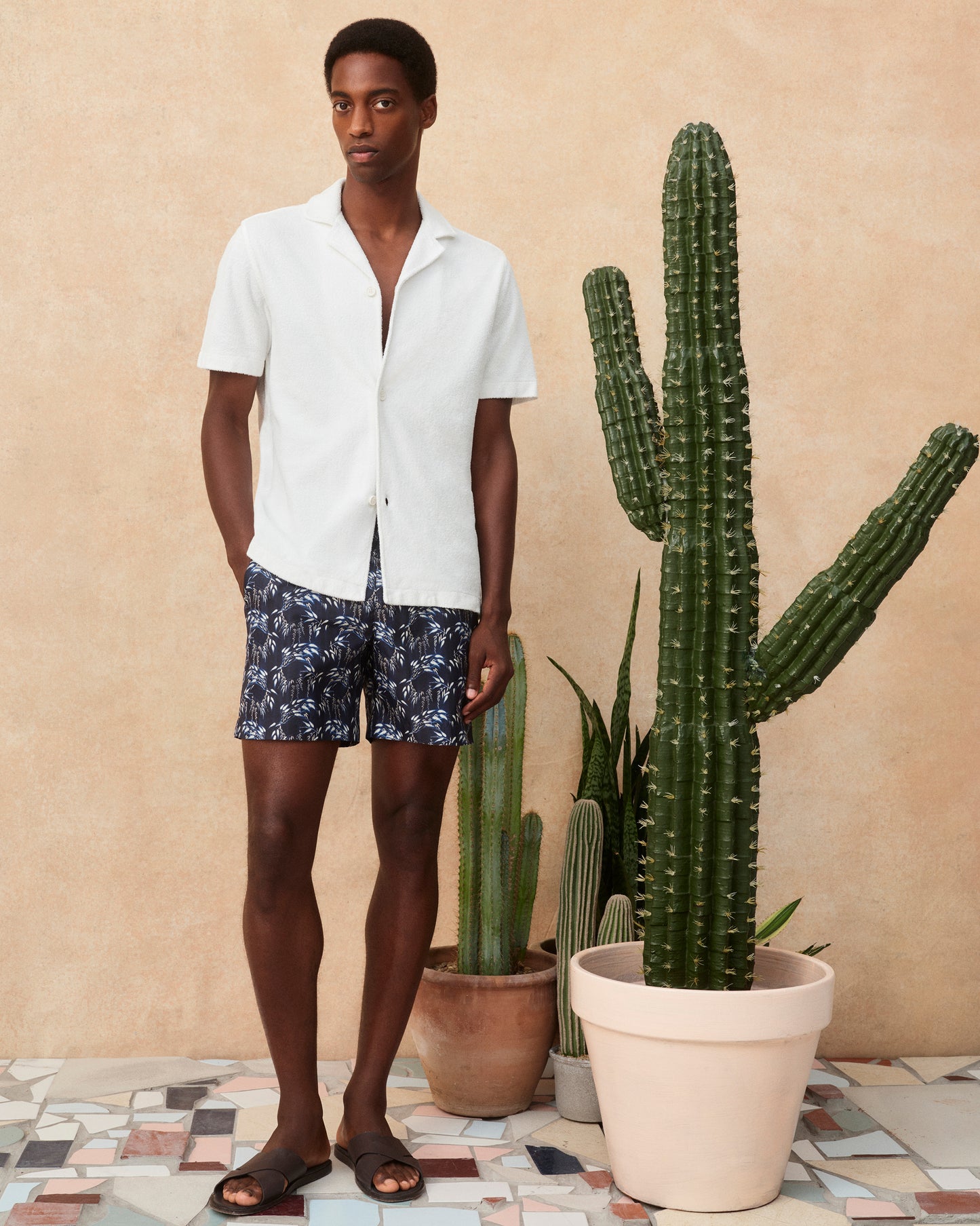 Bulldog - Mid-Length Catkin Print Swim Shorts in Night Iris