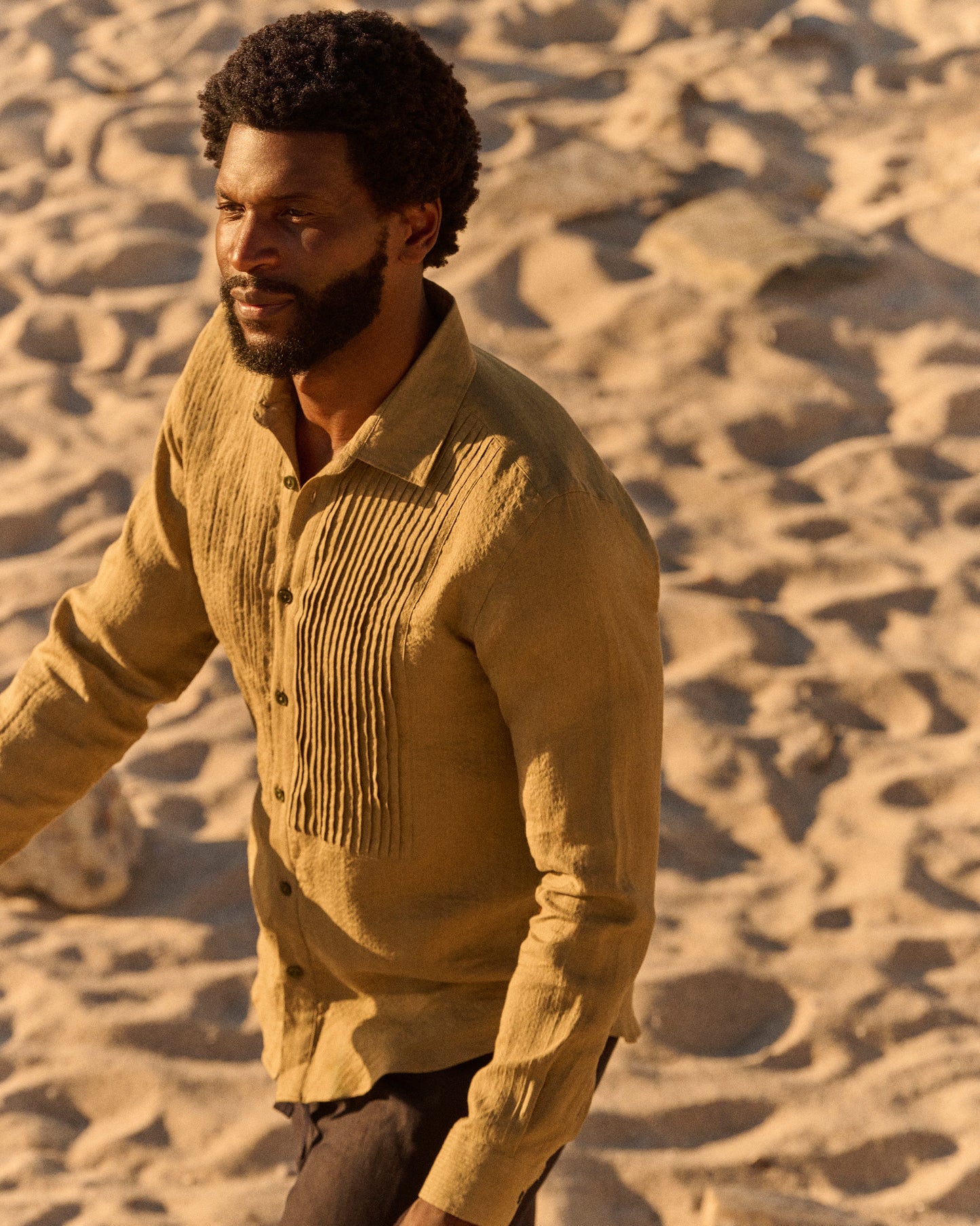 Giles Pleated - Cutaway Collar Tailored Fit Cotton Linen Shirt With Pleated Bib In Agave Green View