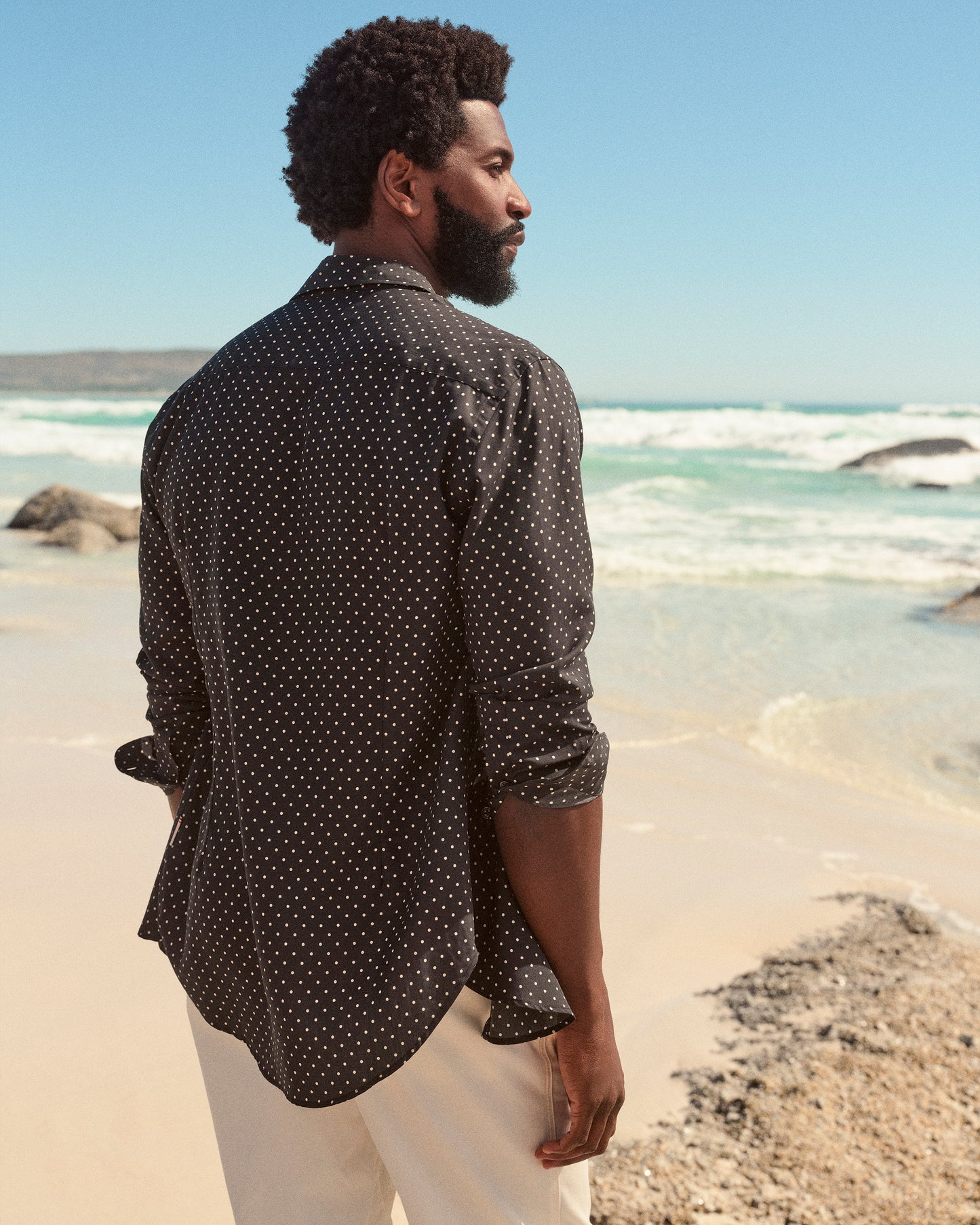 Giles Polka Dot - Tailored Fit Classic Collar Long-Sleeve Polka Dot Shirt in Black