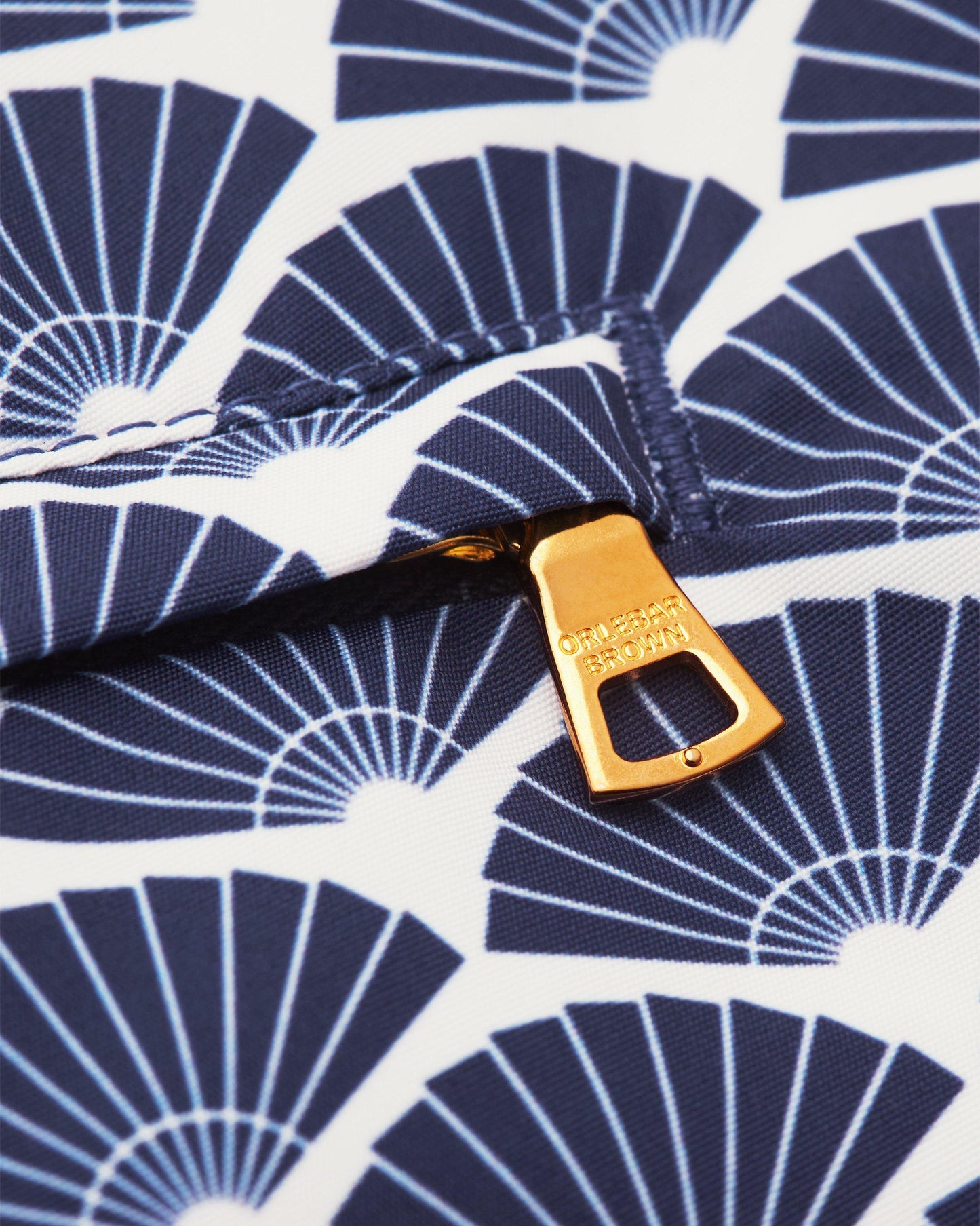 Bulldog - Mandarin Oriental Exclusive Mid-Length Swim Shorts Woven In France Detail Zip