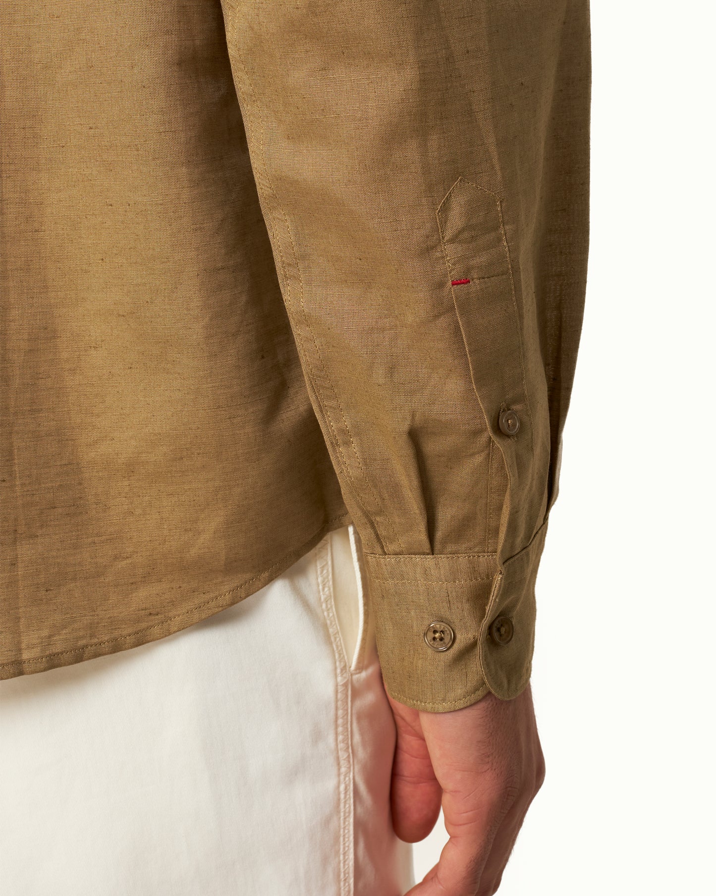 Cesare - Relaxed Fit Cutaway Collar Long-Sleeve Linen & Cotton Overhead Shirt in Agave Green Detail 1