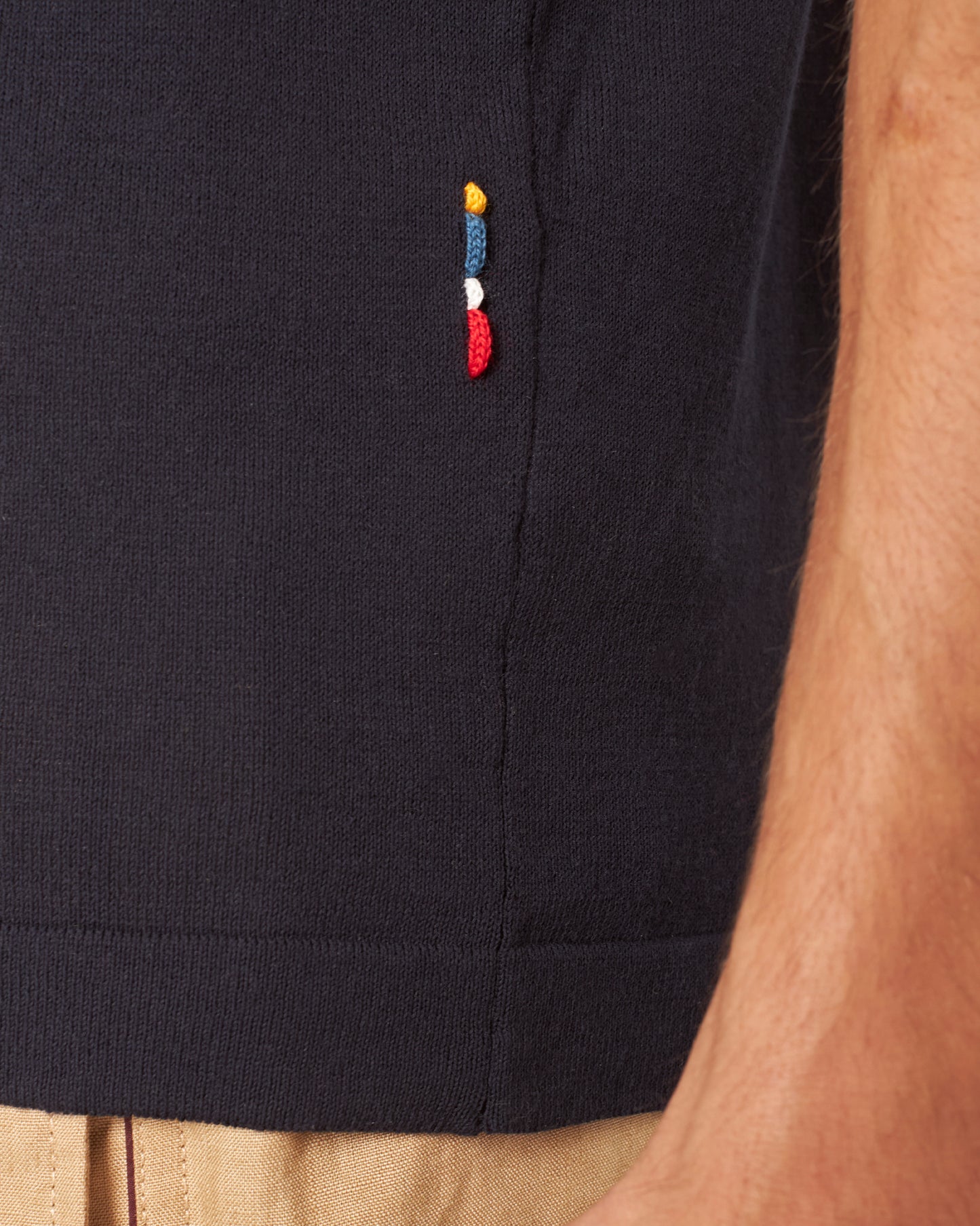 Keeling - Classic Fit Tipped Collar Cotton & Silk Knit Polo Shirt in Night Iris/Damson Detail 1