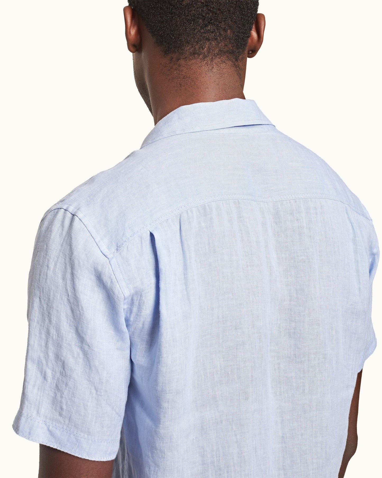 Maitan - Mens Relaxed Fit Capri Collar Italian Linen Shirt In Soft Blue Detail 2 View