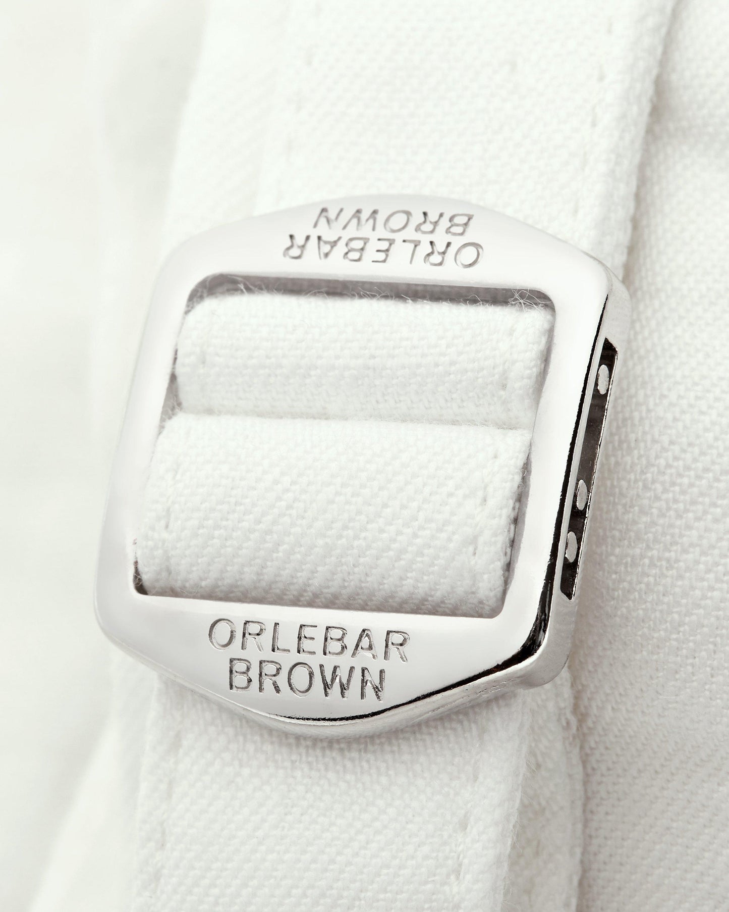 Norwich Linen - Mens Tailored Fit Linen Shorts In White Buckle Detail View