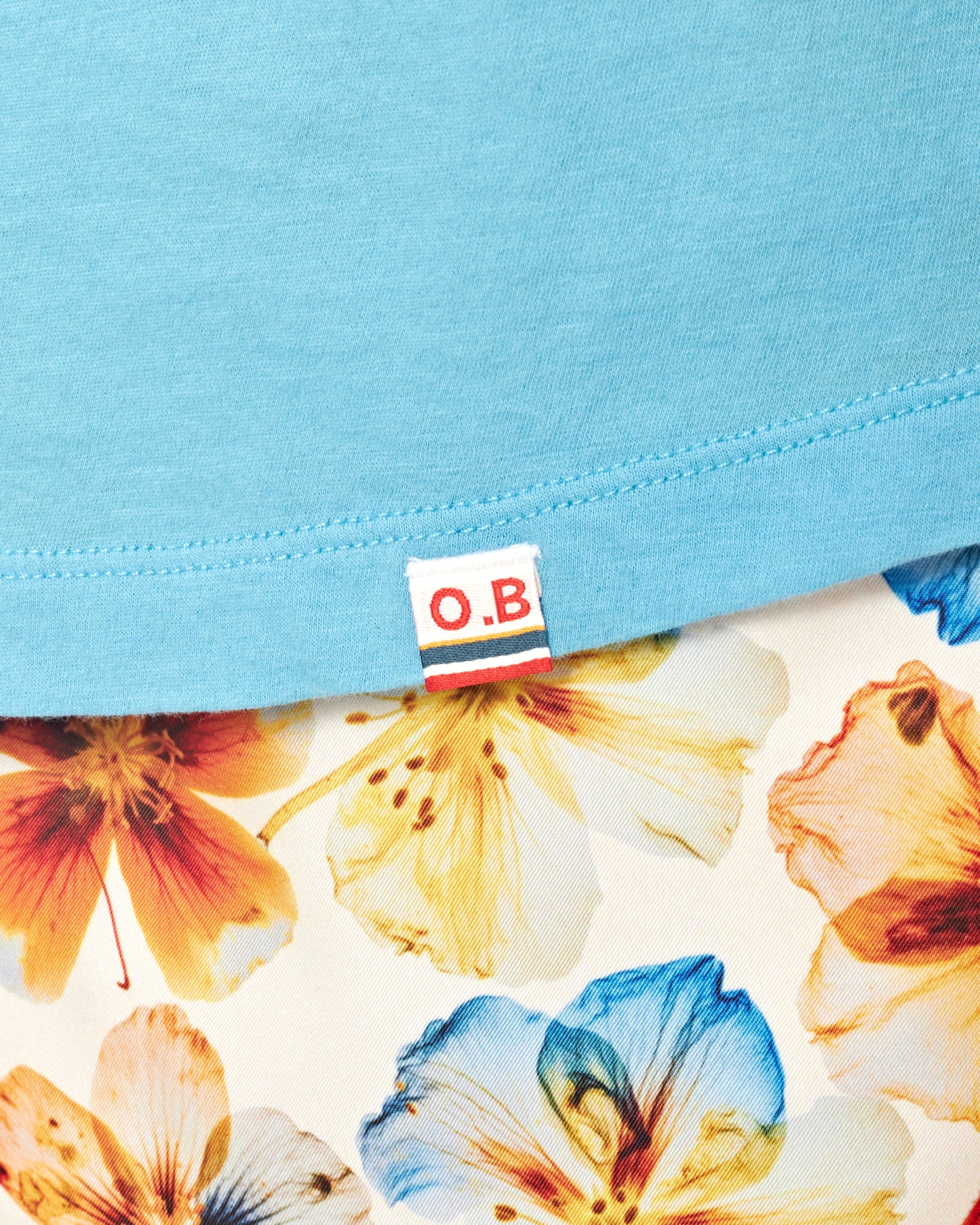 Ob-T - Tailored Fit Crewneck Organic Cotton T-shirt in California Blue Detail