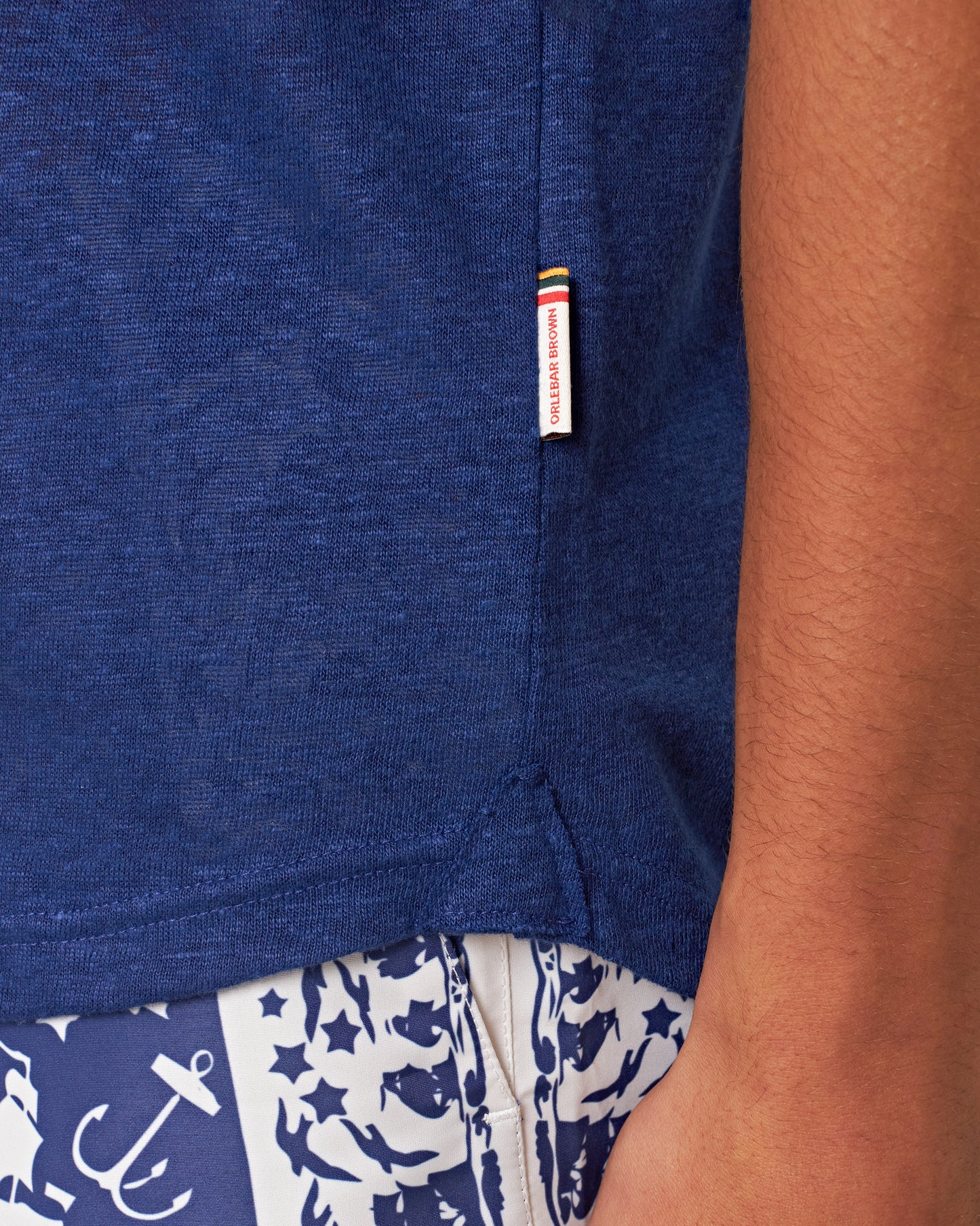 Sebastian - Tailored Fit Linen Polo Shirt in River Blue Detail 2