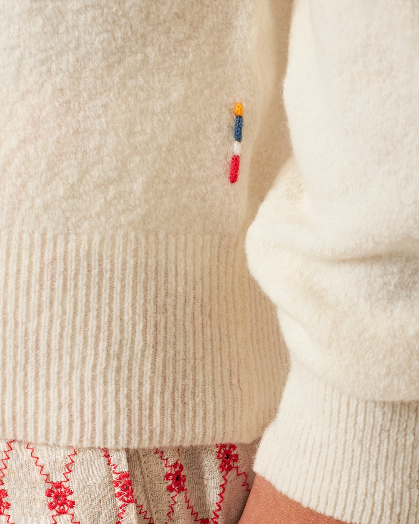 Winslow - Classic Fit Long-Sleeve Merino & Cashmere Boucle Polo Shirt in White Sand Detail 1