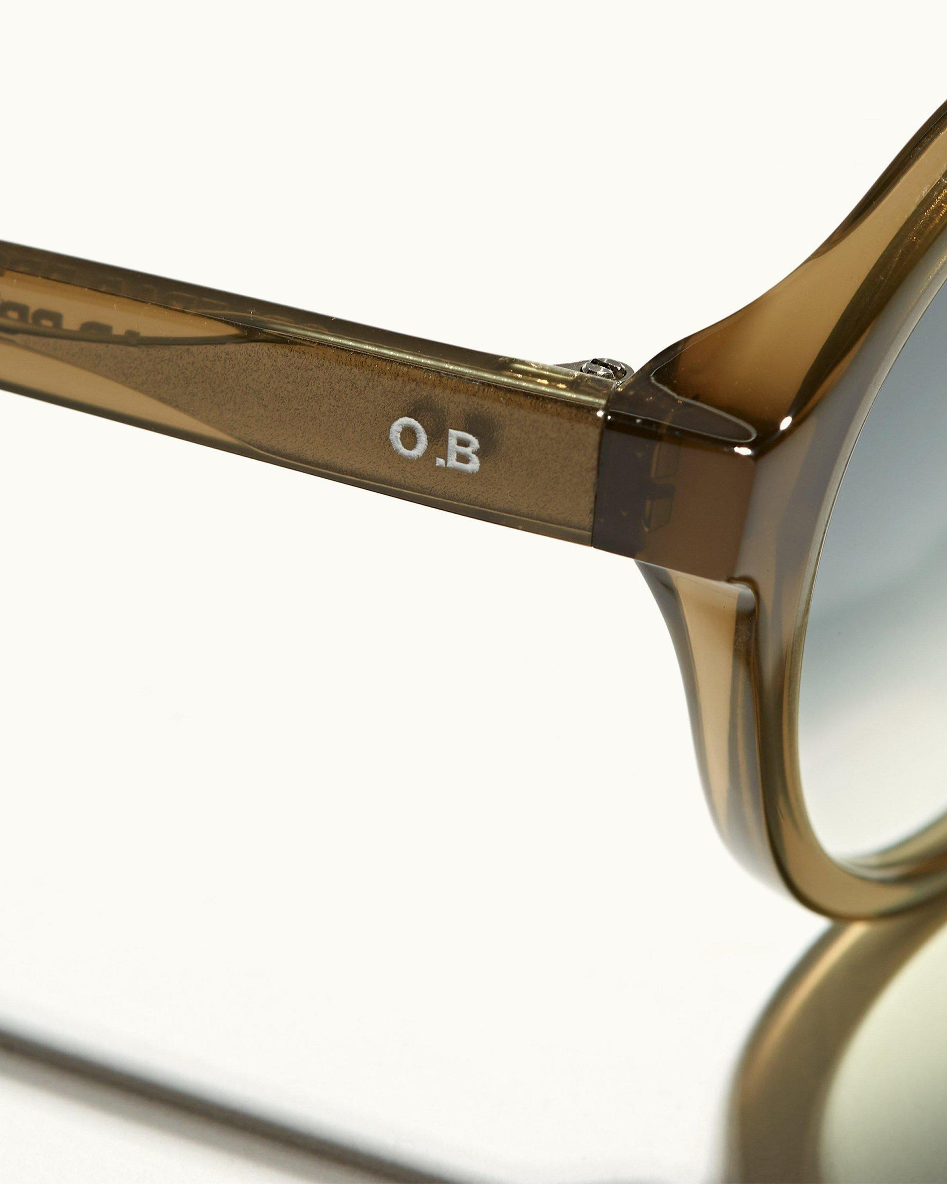 Harlyn - Mens Sage Round Sunglasses Detail View