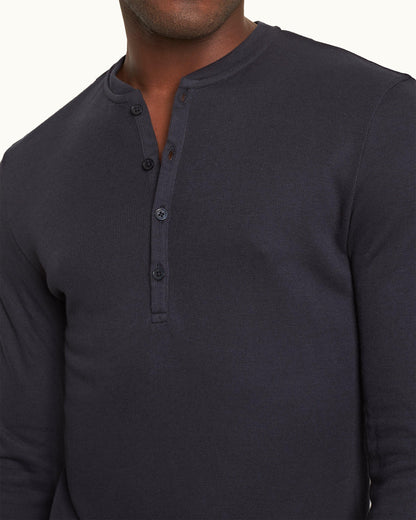Harrison Cashmere - Mens Classic Fit Long-Sleeve Modal-Cashmere T-Shirt In Night Iris Blue Detail View