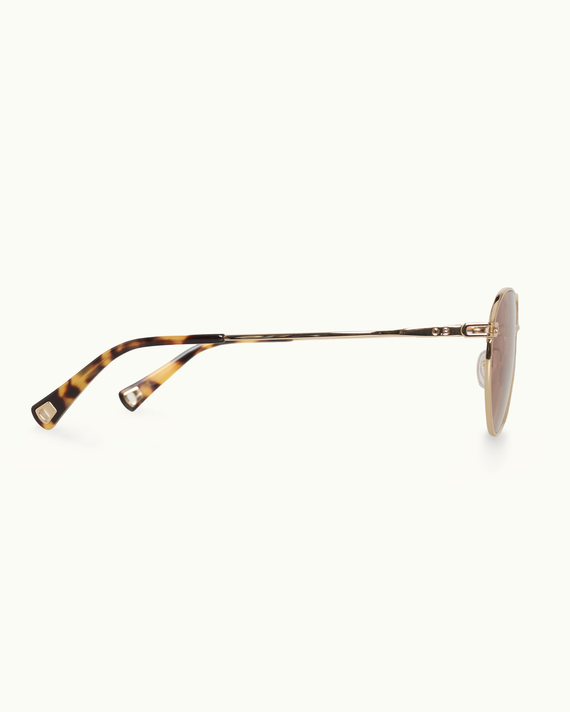 Round sunglasses with tortoiseshell frame on a white background
