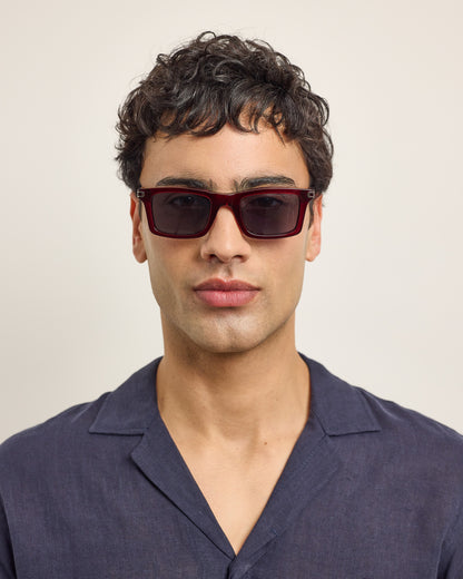 The Robbie - The Robbie Sunglasses in Damson/Dark Blue Keylook Front View