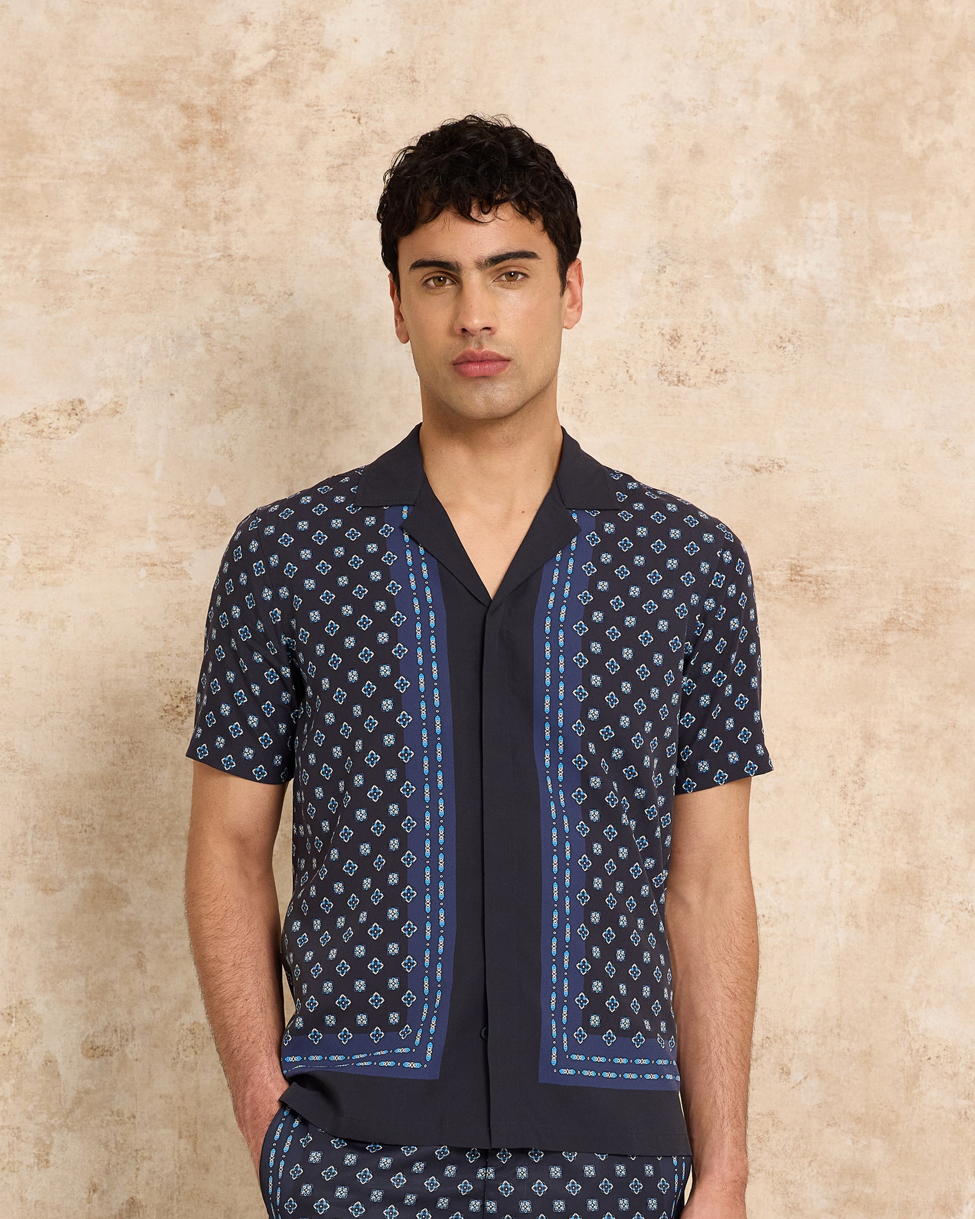 CR25-luminis-maitan-lookbook