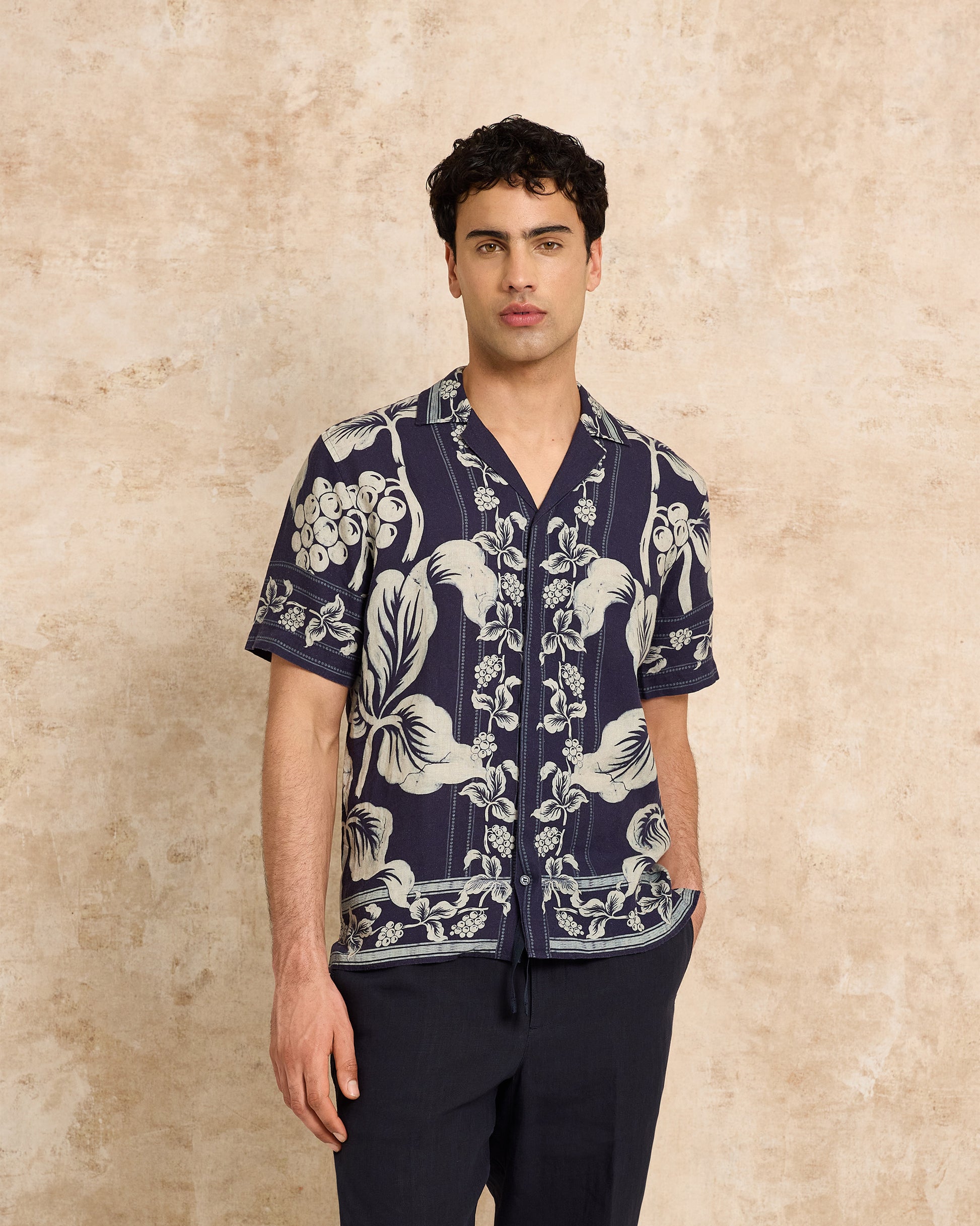 CR25-maitan-night-iris-petralis-lookbook